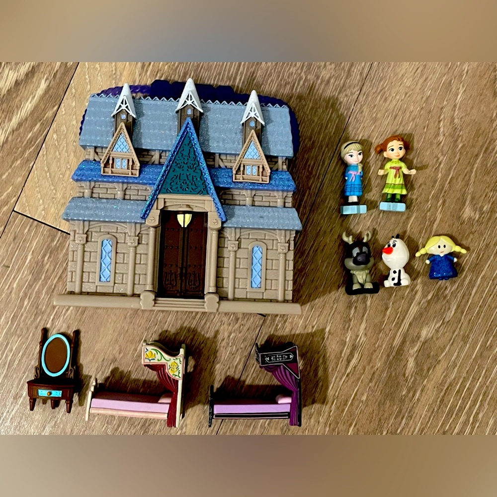Disney Frozen Animators collection castle playset